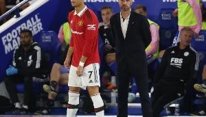 华体会APP下载-滕哈赫：C罗从来都不是问题，之后我们在曼联赢得了两座奖杯