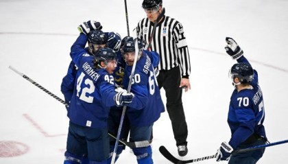 华体会APP下载-冬奥20日看点：首金得主争最后一金 男冰俄芬争雄